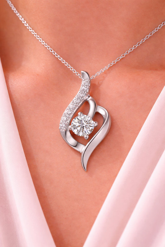 Eterna Heart Necklace